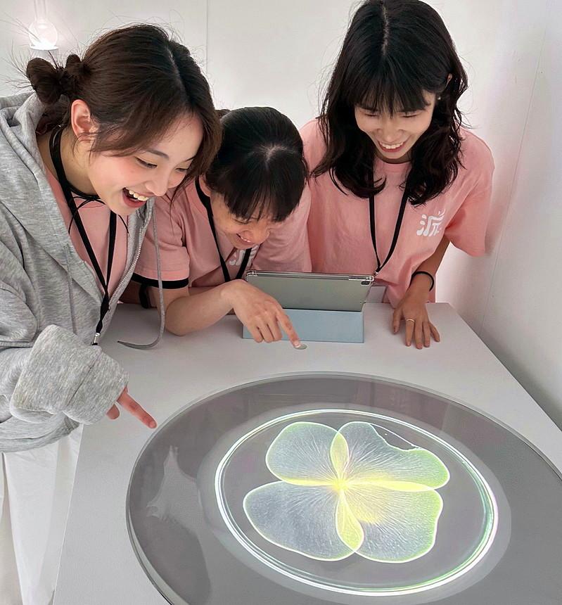 Students building a Creative Machines project